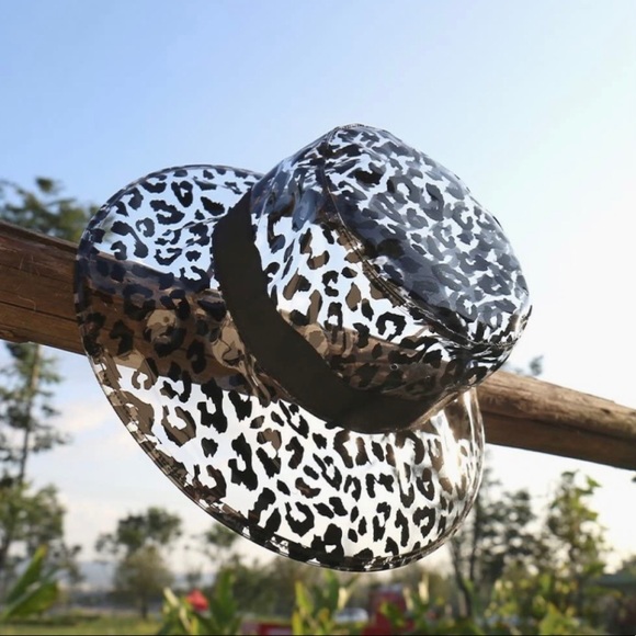 Trendy PVC Sun/Rain Hat - Picture 2 of 6